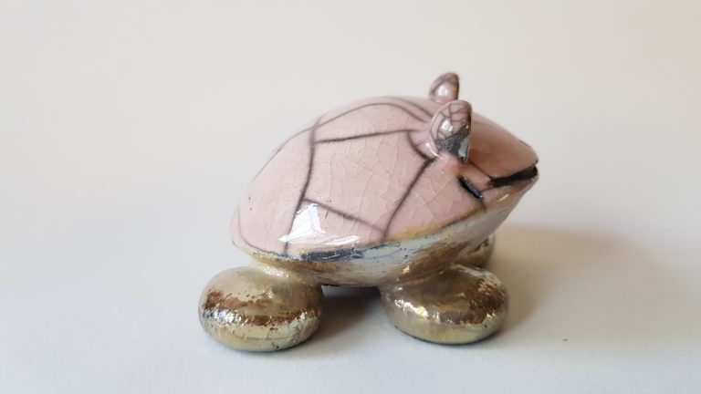 céramique-grenouille-rose-pale