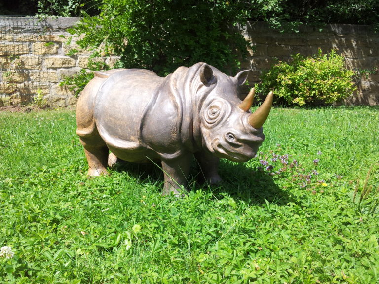 céramique-rhinoceros-geant-profil