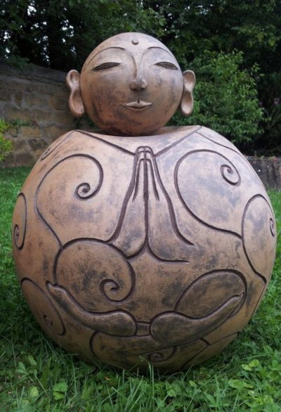 Céramique-buddha-geant-marron